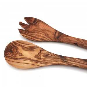 Couverts à salade en bois d’olivier, manches légèrement courbés (cuillère et fourchette) pour mélanger la salade et les fruits