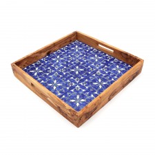 Grand plateau forme carré en bois d’olivier et faïence bleu
